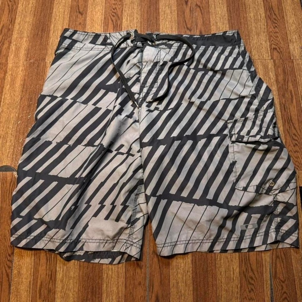 Oakley Grey Black Camo Retro Beach Golf Shorts Fits 2XL